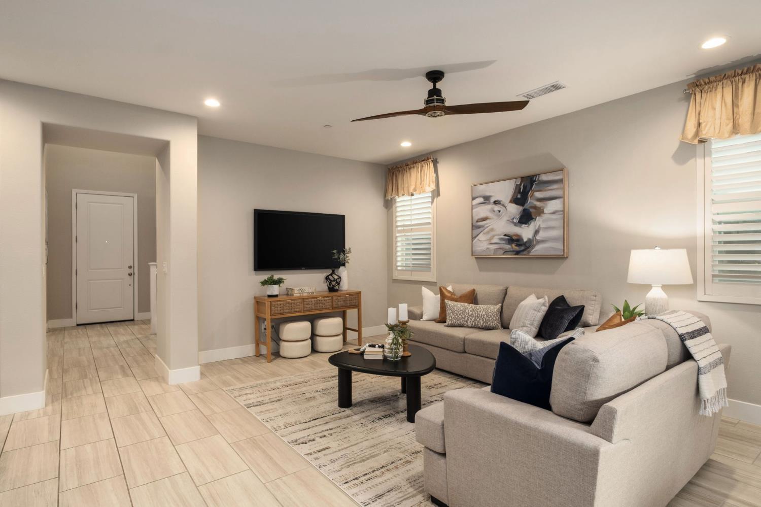 4228 Vineyard Dr, Madera, CA 93636