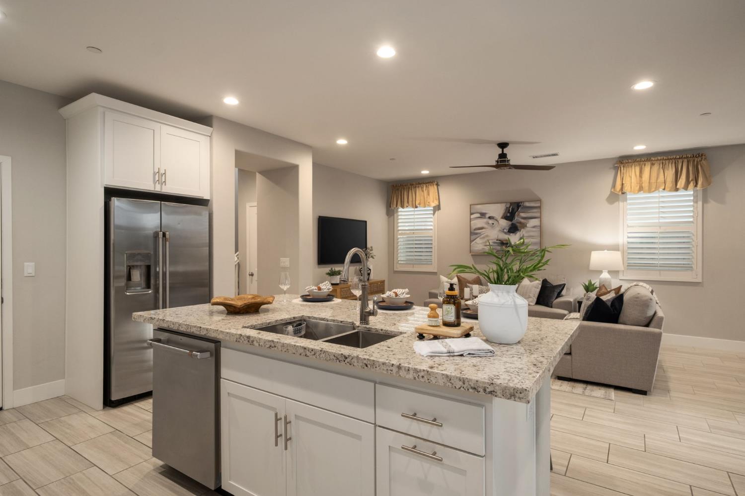 4228 Vineyard Dr, Madera, CA 93636